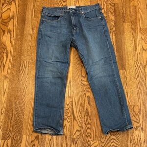 Everlane Women's Straight Leg Denim Jeans